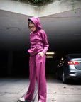 Jogger dama corte recto guinda